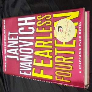 FEARLESS FOURTEEN by Janet Evanovich